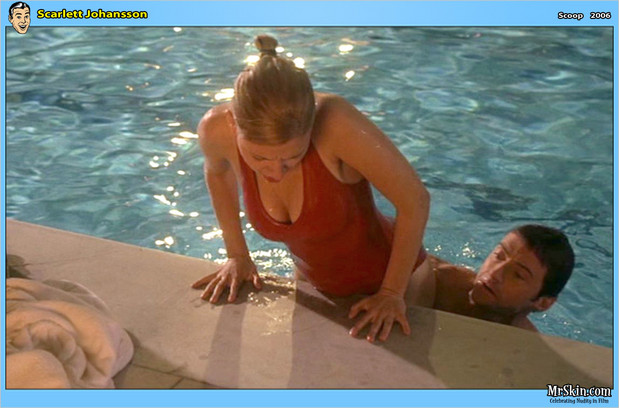 Scarlett Johansson comes out of the pool; Celebrity 