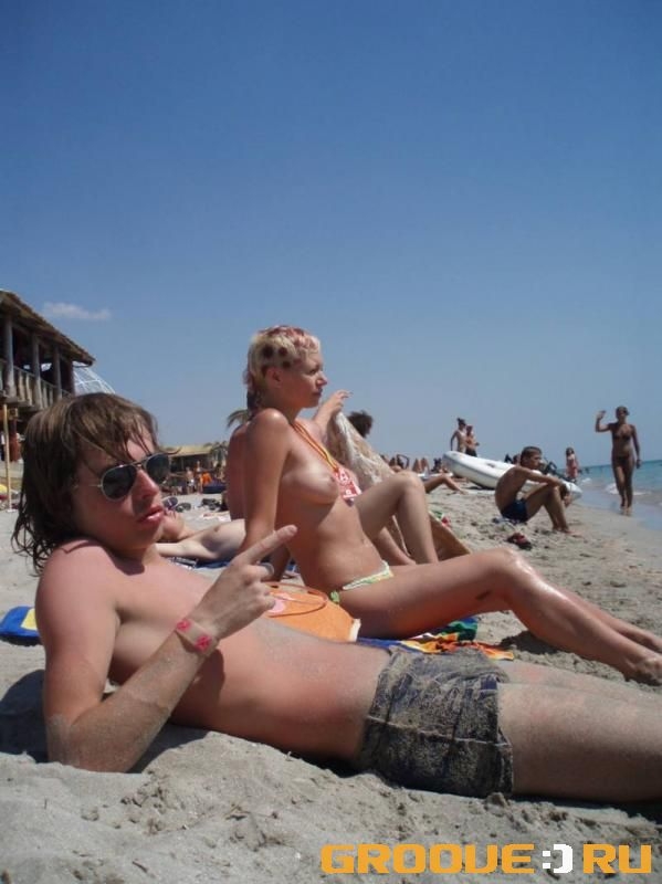 Pussy on Beach - Naked Beach Chicks; Amateur Beach 