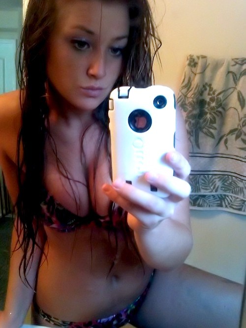 Sexy girlfriend iPhone bikini self shot.; Amateur Girlfriend Non Nude Teen 