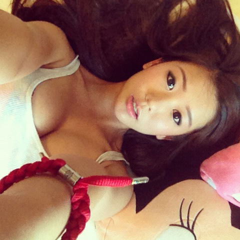 Sexy Asian Girl; Asian Babe 