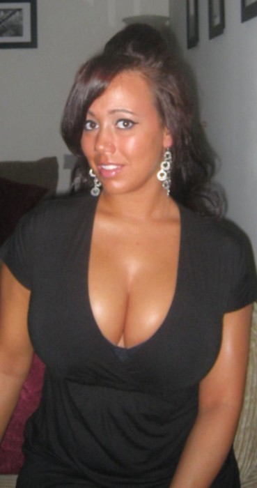 Huge boobs ebony babe in black dress; Babe Big Tits Ebony 